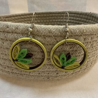 Flower quilled earrings